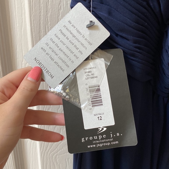 NWT Short Navy Dress - Picture 8 of 8